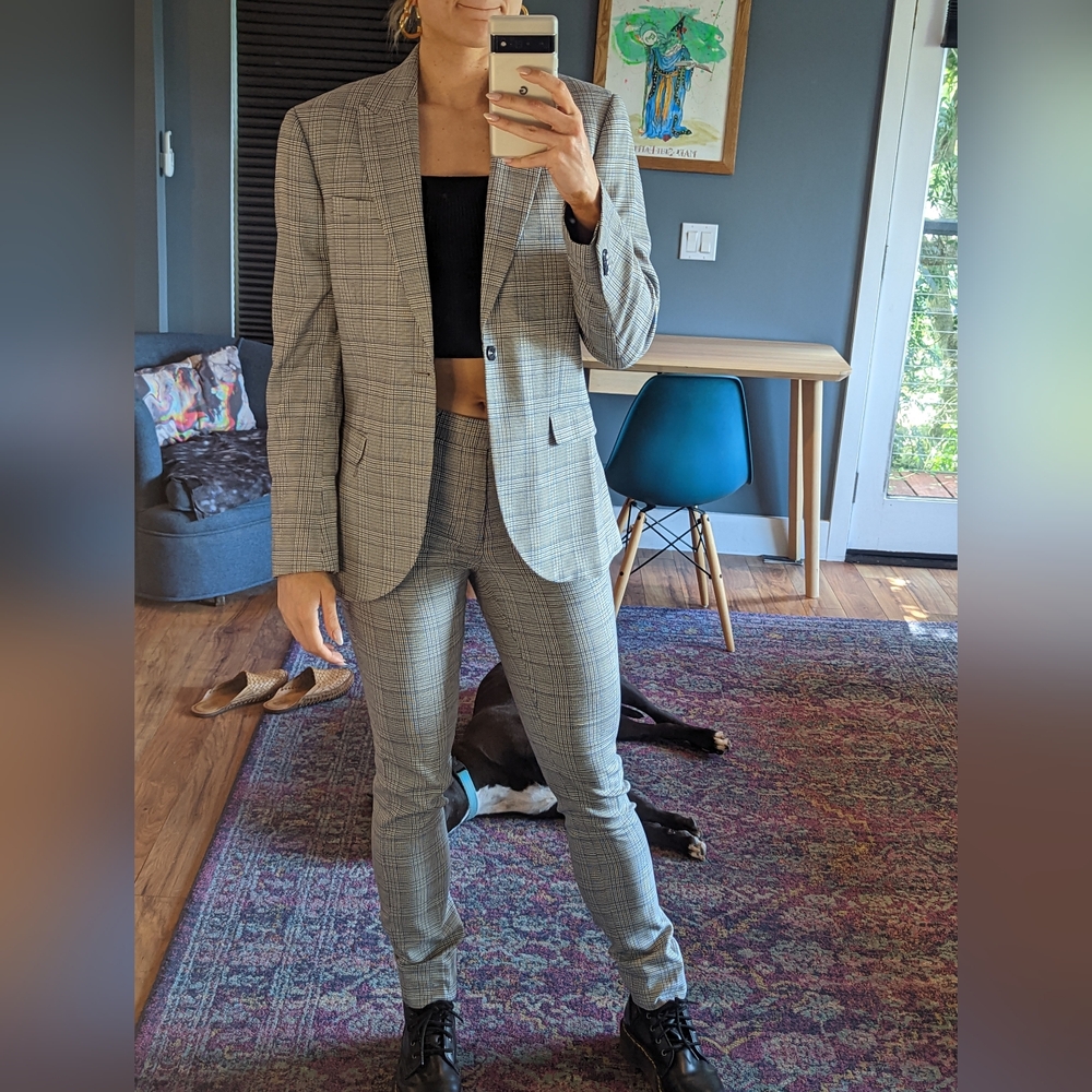 TopMan 2 Piece Suit